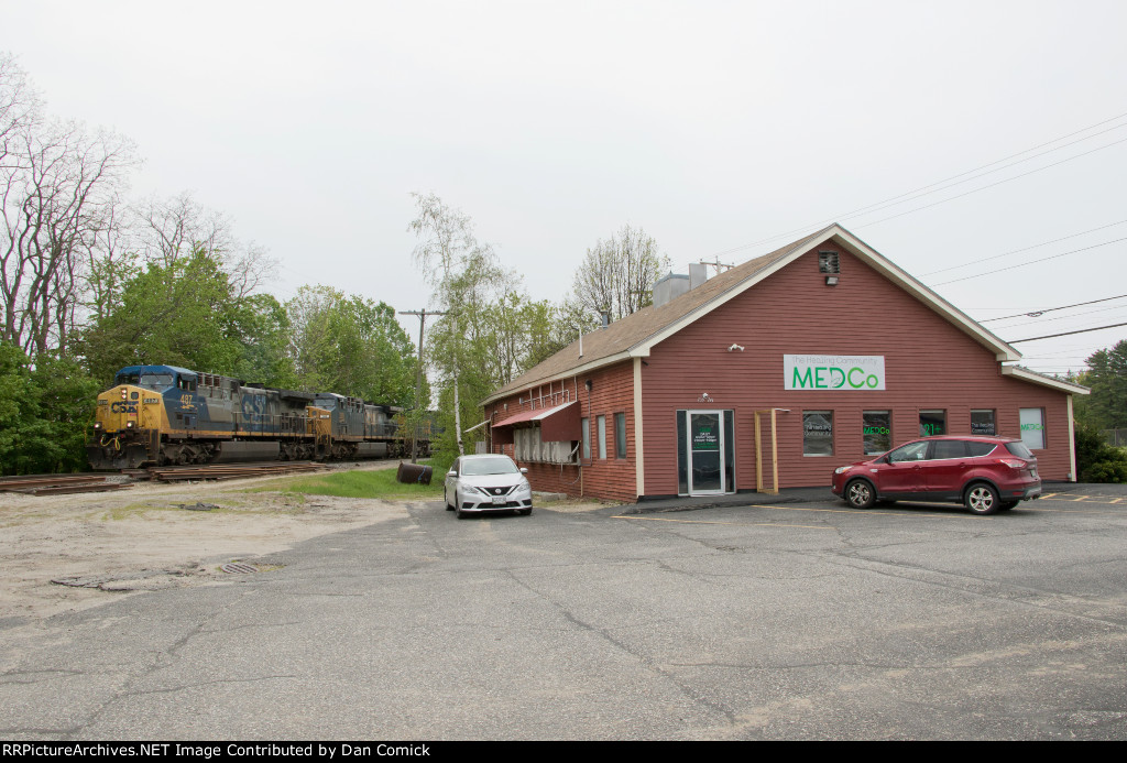 CSXT 487 Leads M426-14 in Lewiston